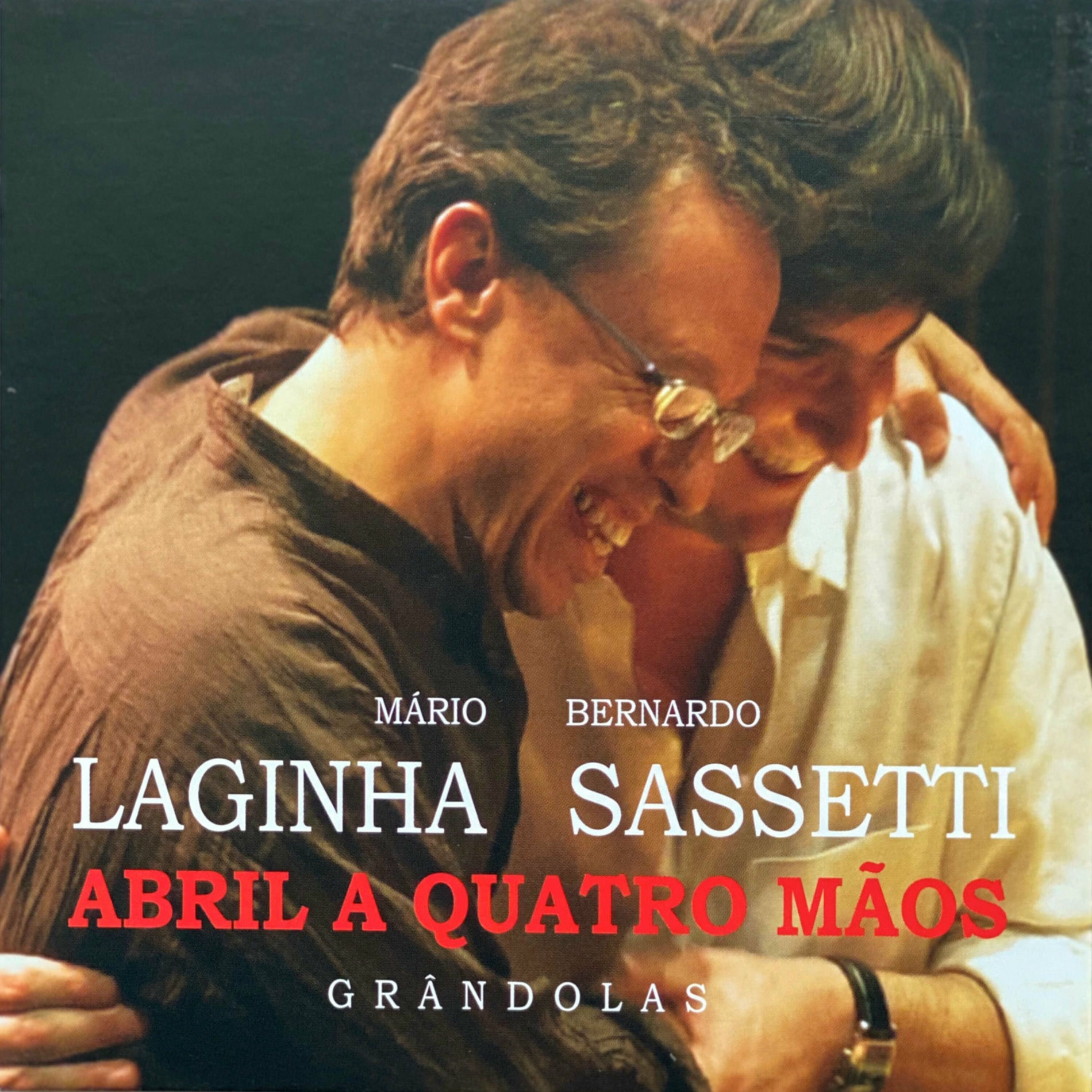 Album cover of Abril a Quatro Mãos (Grandolas)