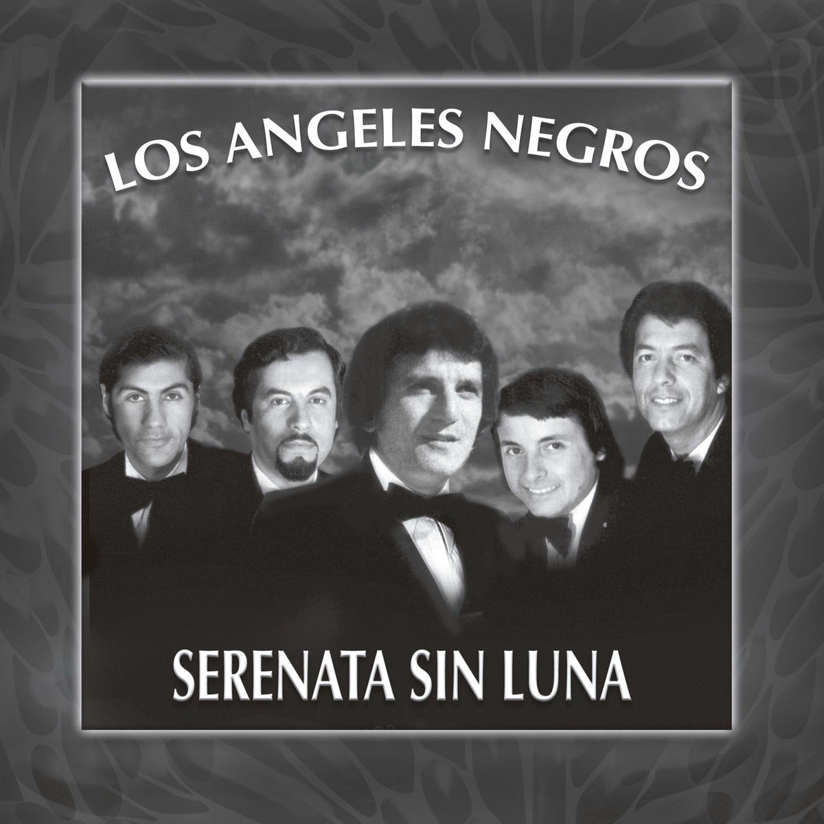 Album cover of Serenata Sin Luna