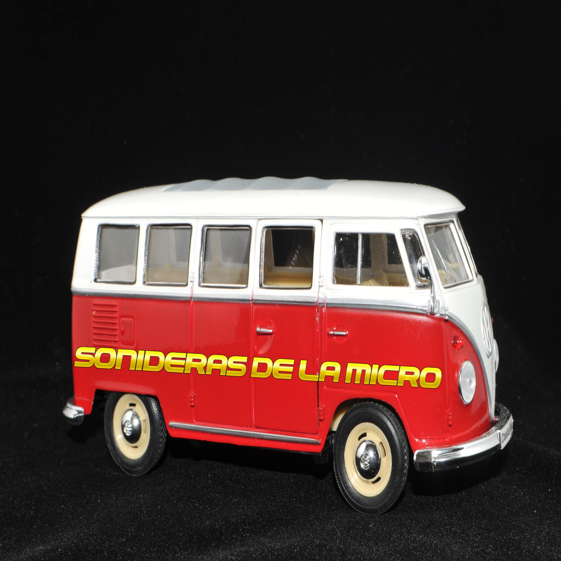 Album cover of Cumbia Mar Y Sol