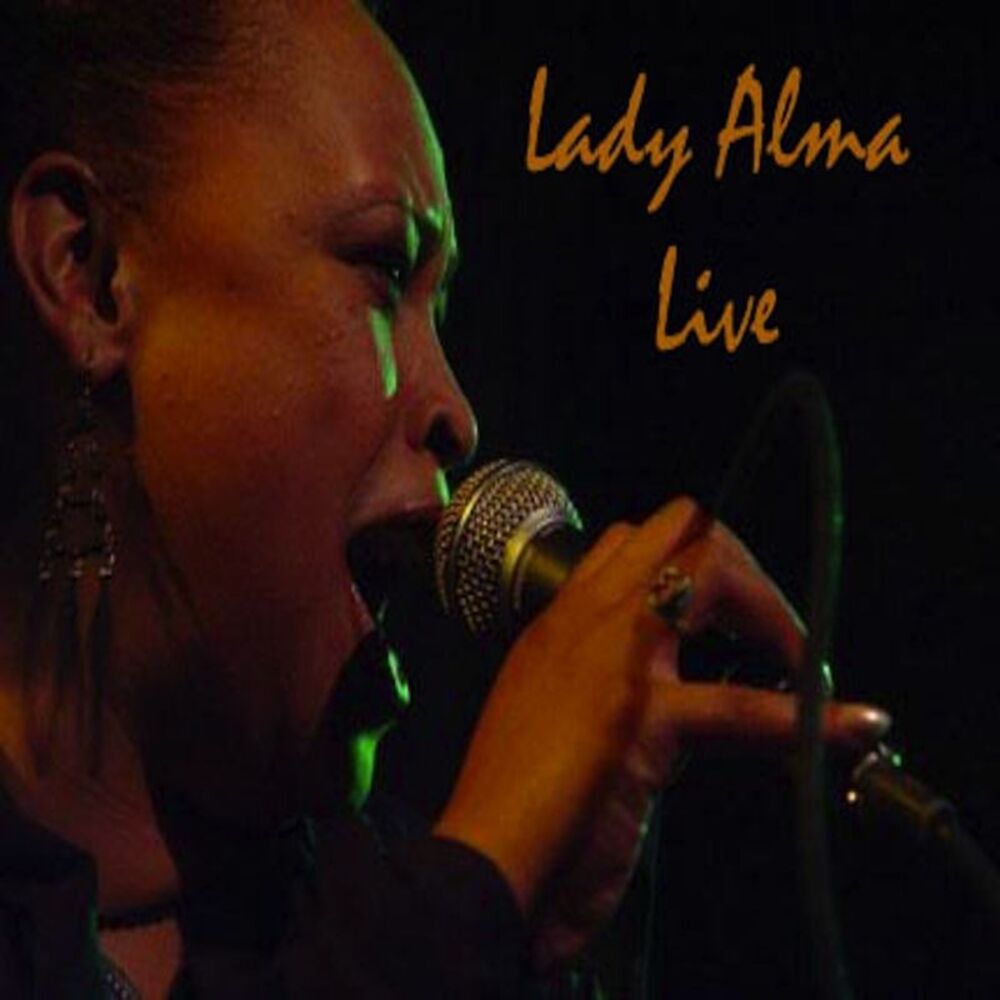 Picture of Lady Alma Live