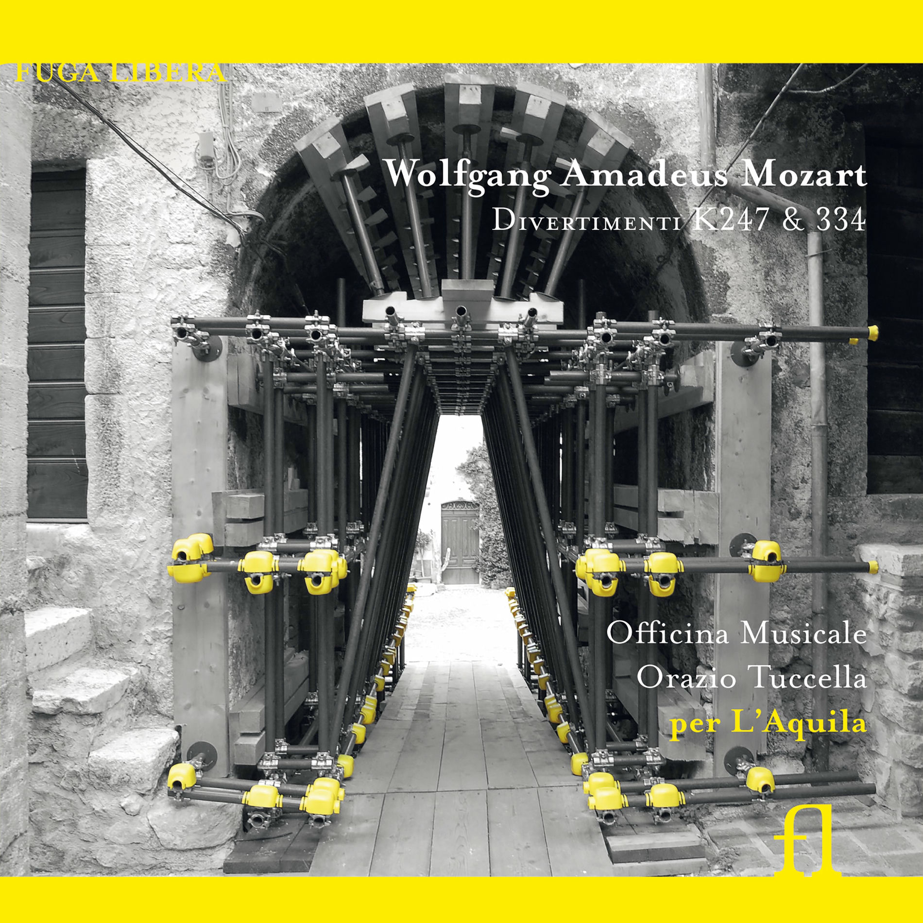 Album picture of Mozart: Divertimenti K. 247 & 334