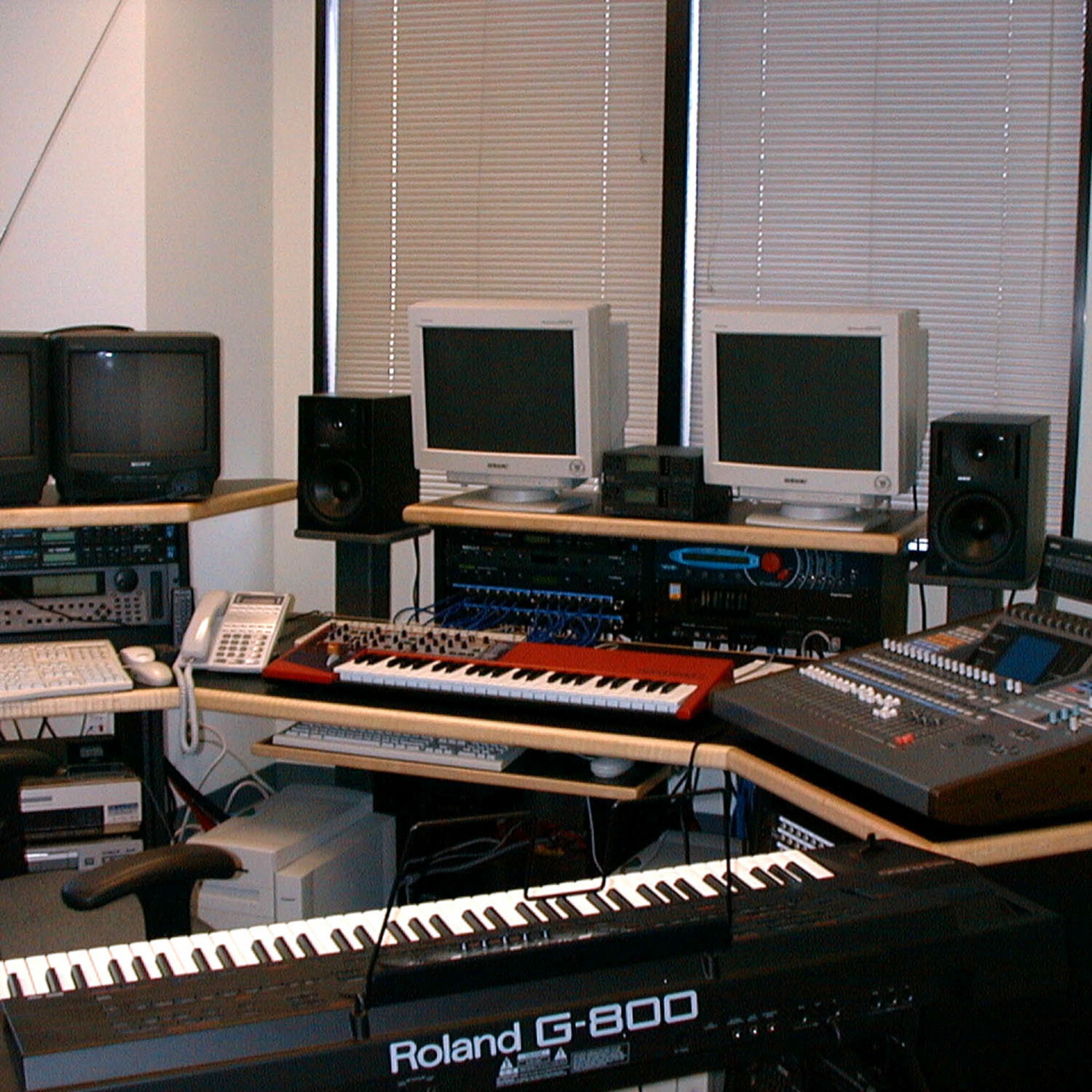 Album cover of Travels ! Novel Music Starts (feat. Yuka) [ja-am Studio ver]