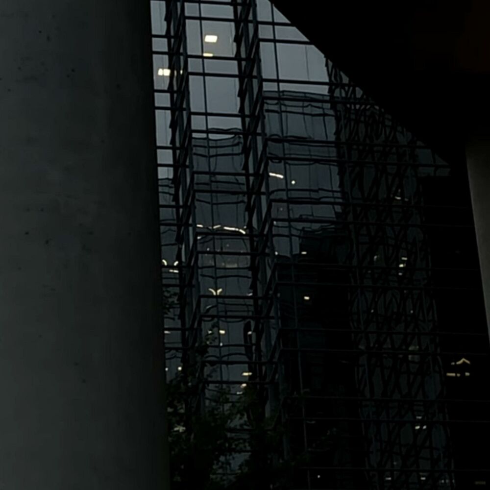 Picture of METROTOWER II
