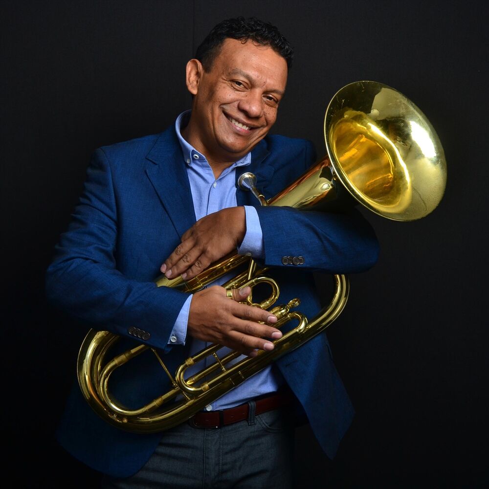 Picture of Ramón Benítez y Herencia Latina