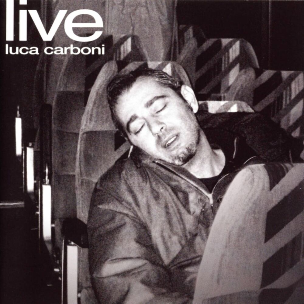 Picture of Luca Carboni Live