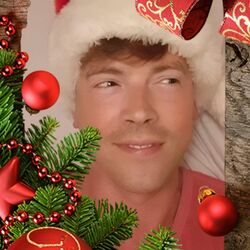 Cover of Christmas Covers 2 (Instrumental)