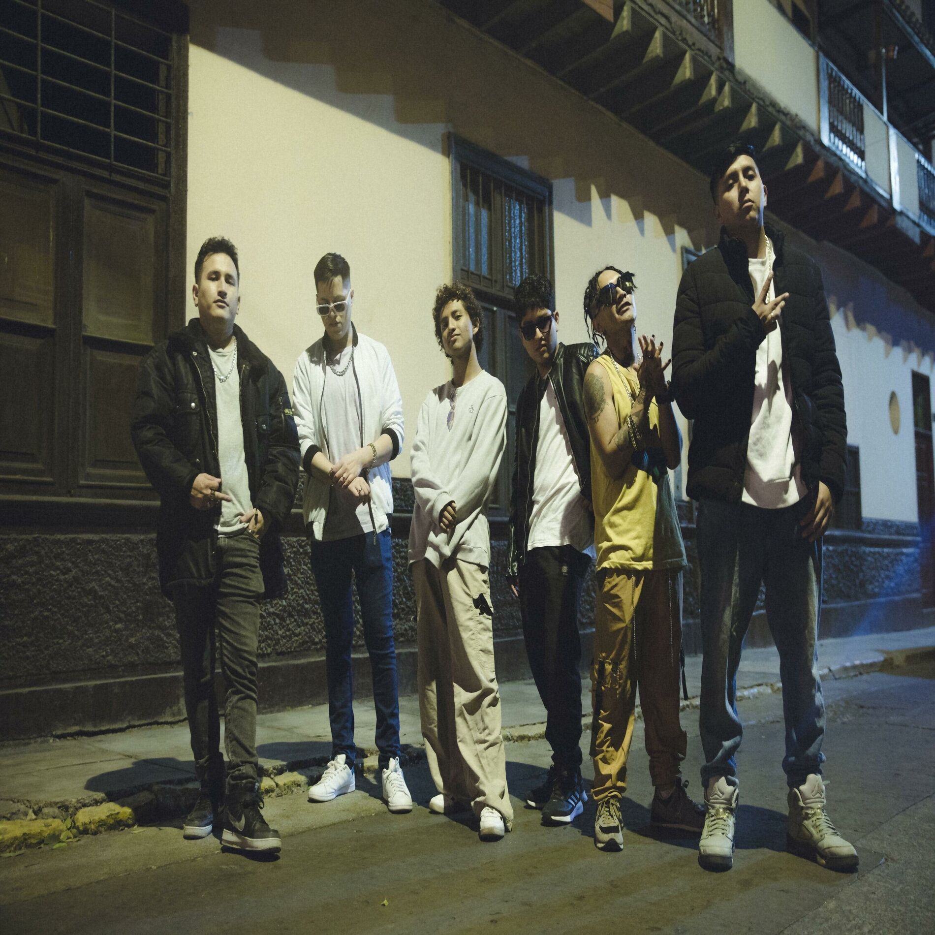 Album cover of Ya lo Pensé (feat. Yuwel, Mario Ams, Alex Castro, Kusanagui & Rebel)