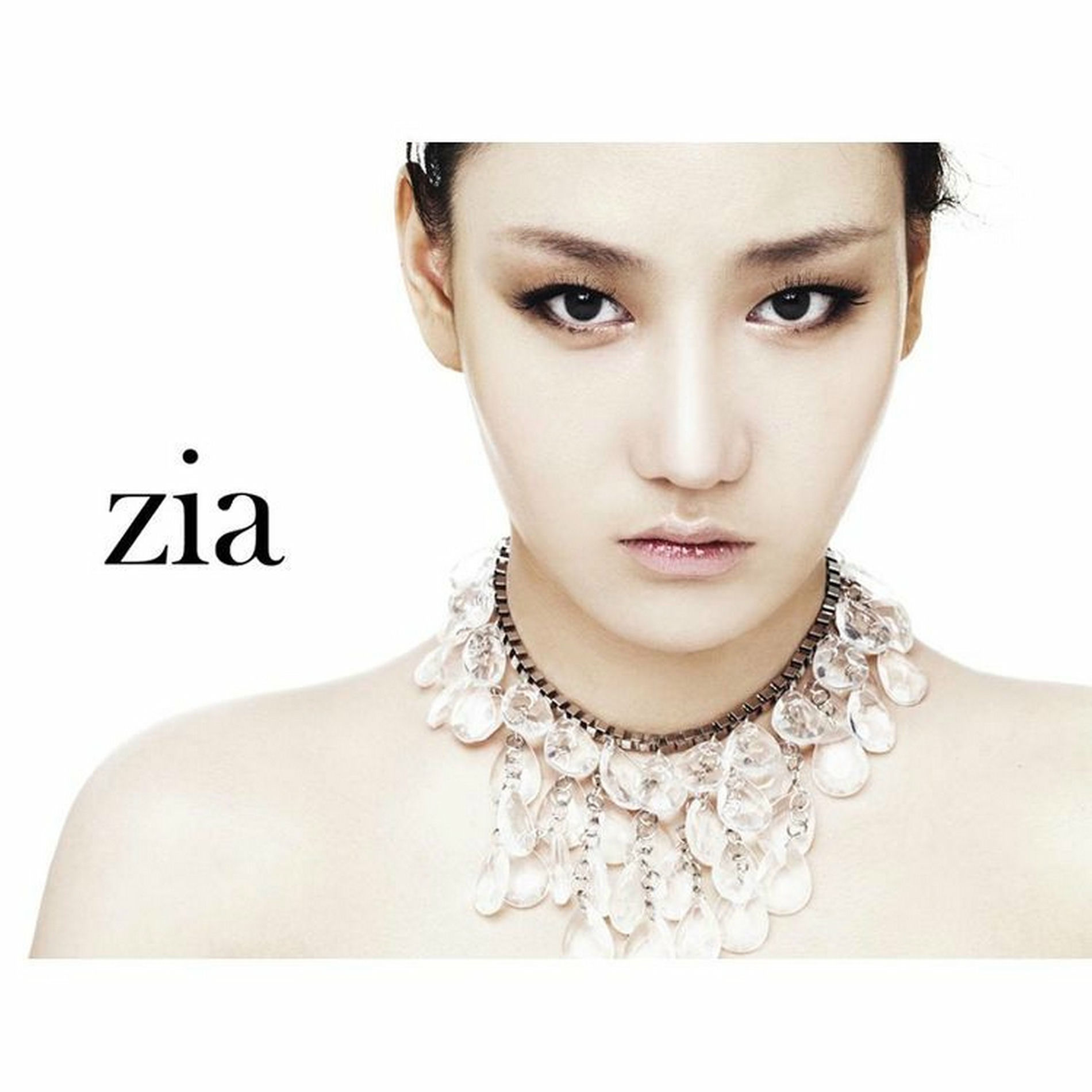 歌手Zia 「可愛くない」という噂を苦に行方不明騒動 | wowKorea