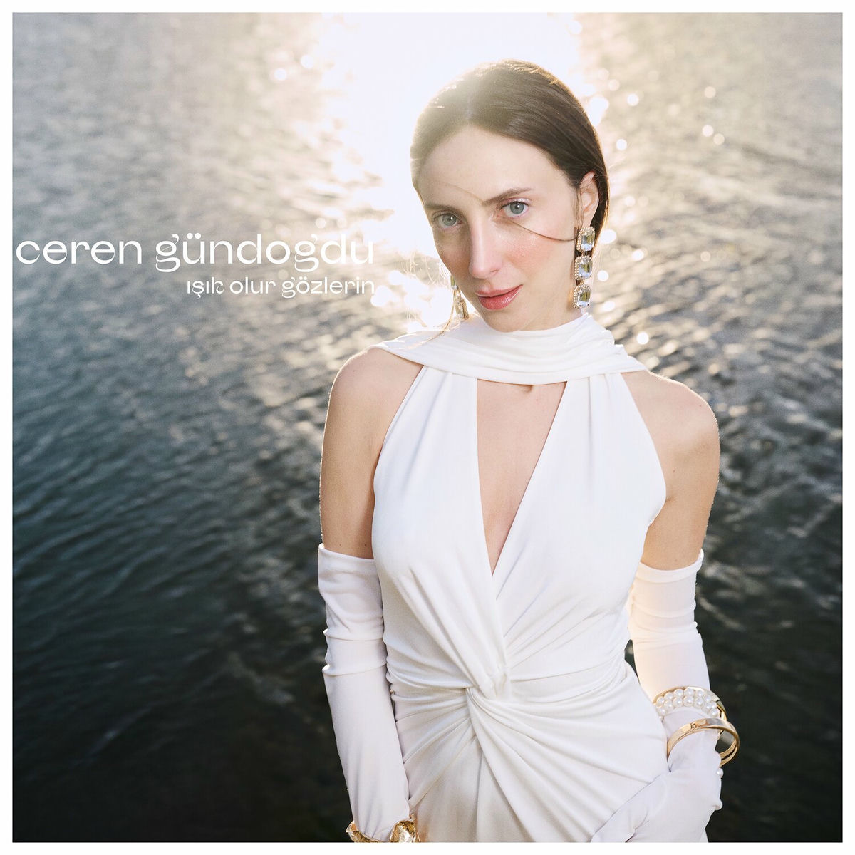 Album cover of Işık Olur Gözlerin