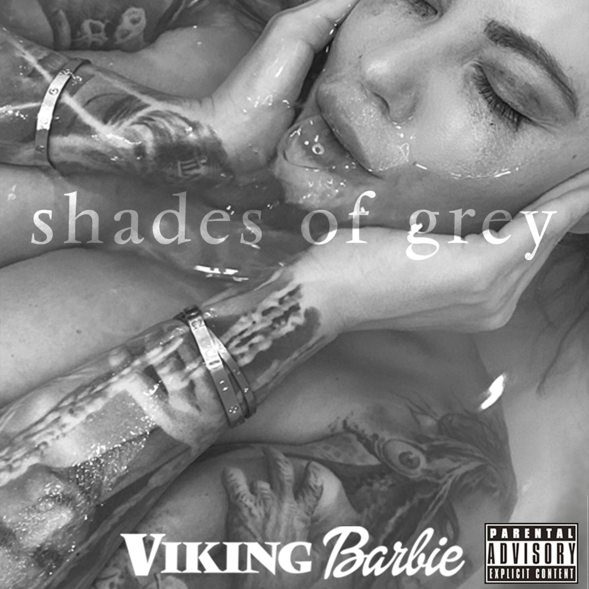 Viking Barbie Shades of Grey Deezer