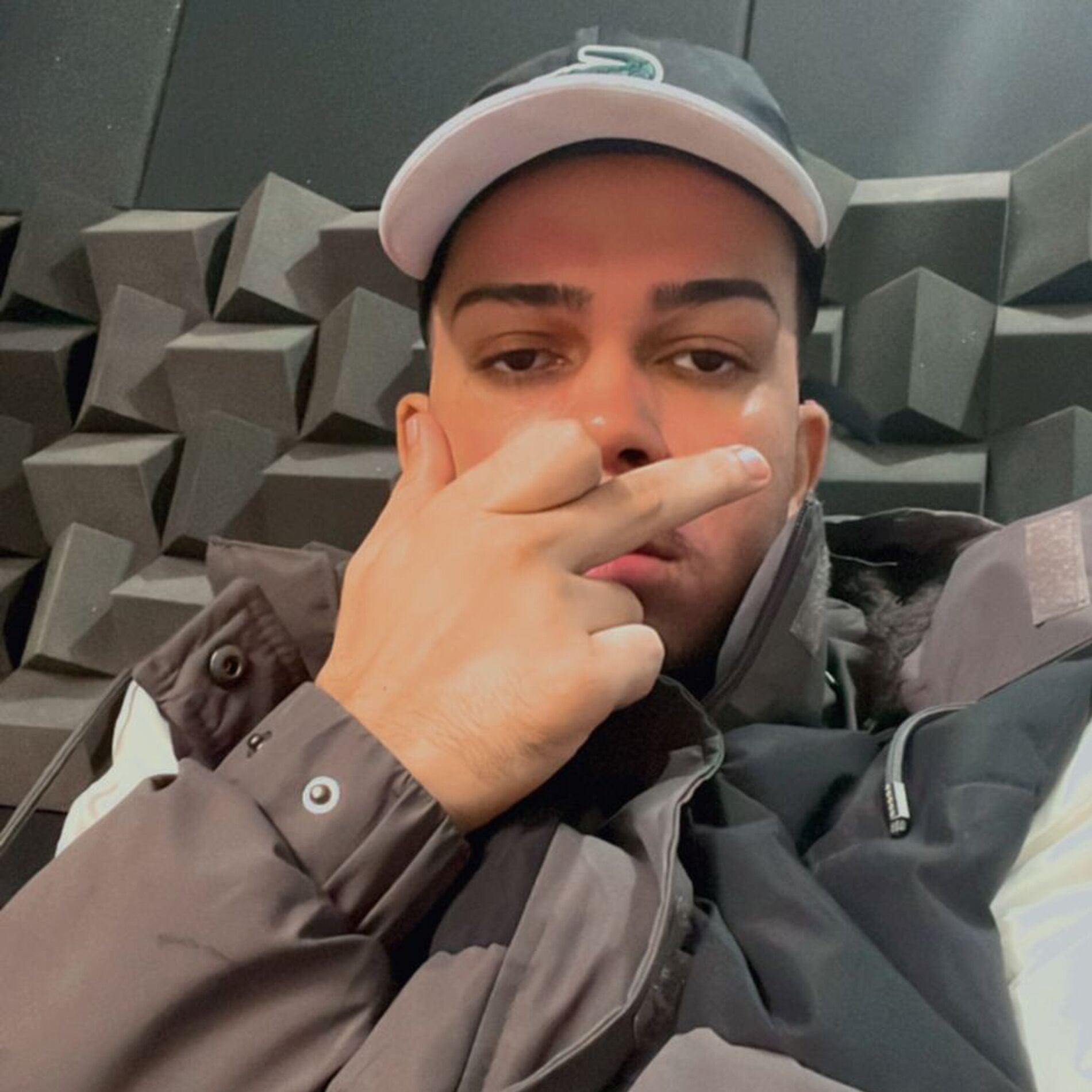 Album cover of CALMA VIDA TA DE BOA, JOGA PRO COROA