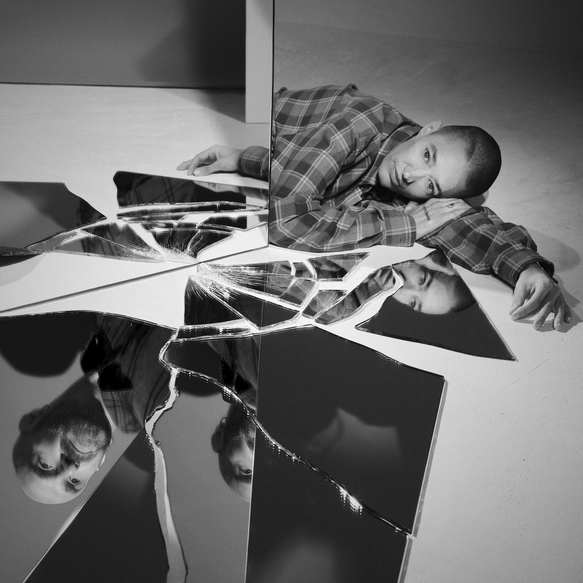 Album cover of I LET MYSELF GO BLIND