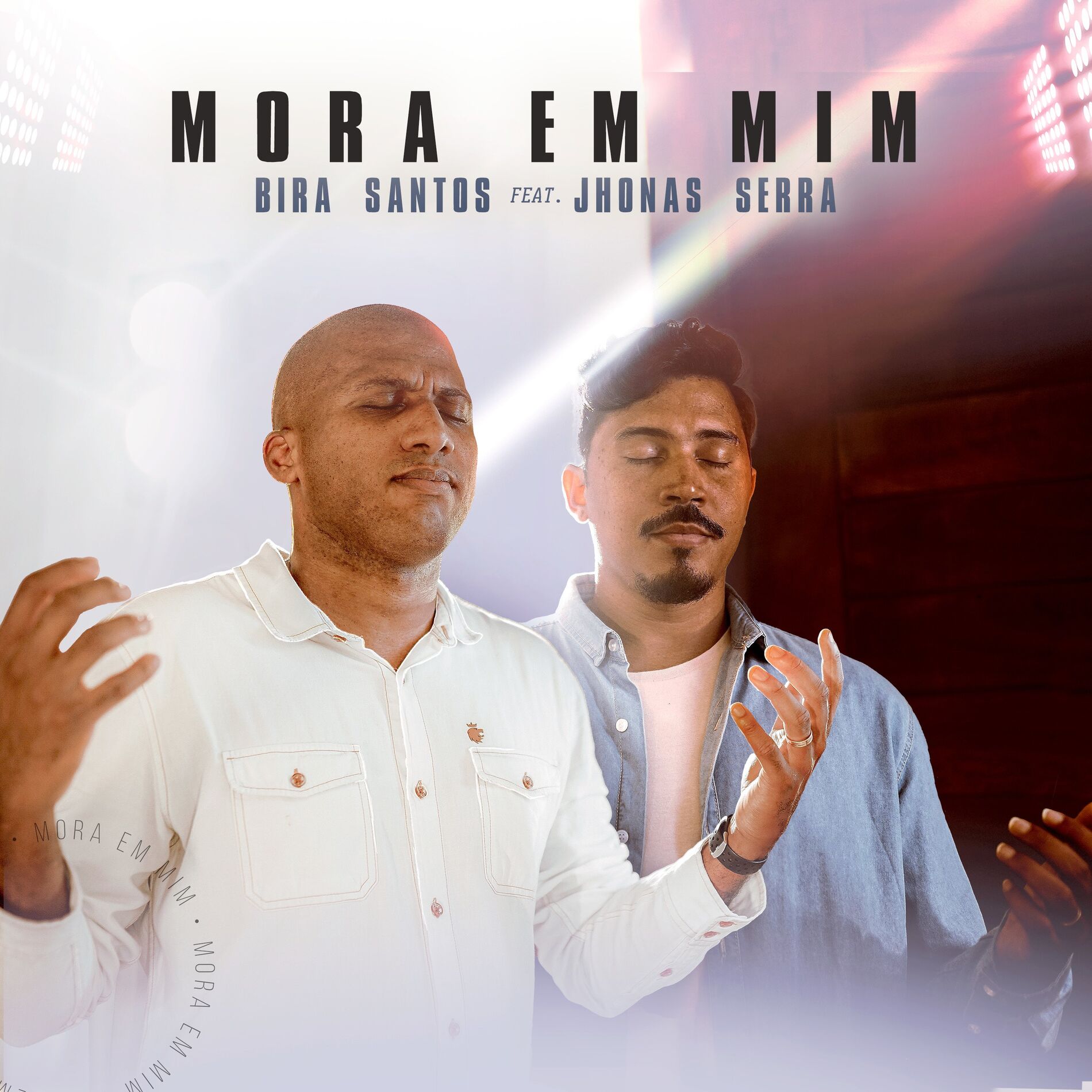 Album cover of Mora em Mim