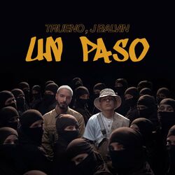 Cover of UN PASO