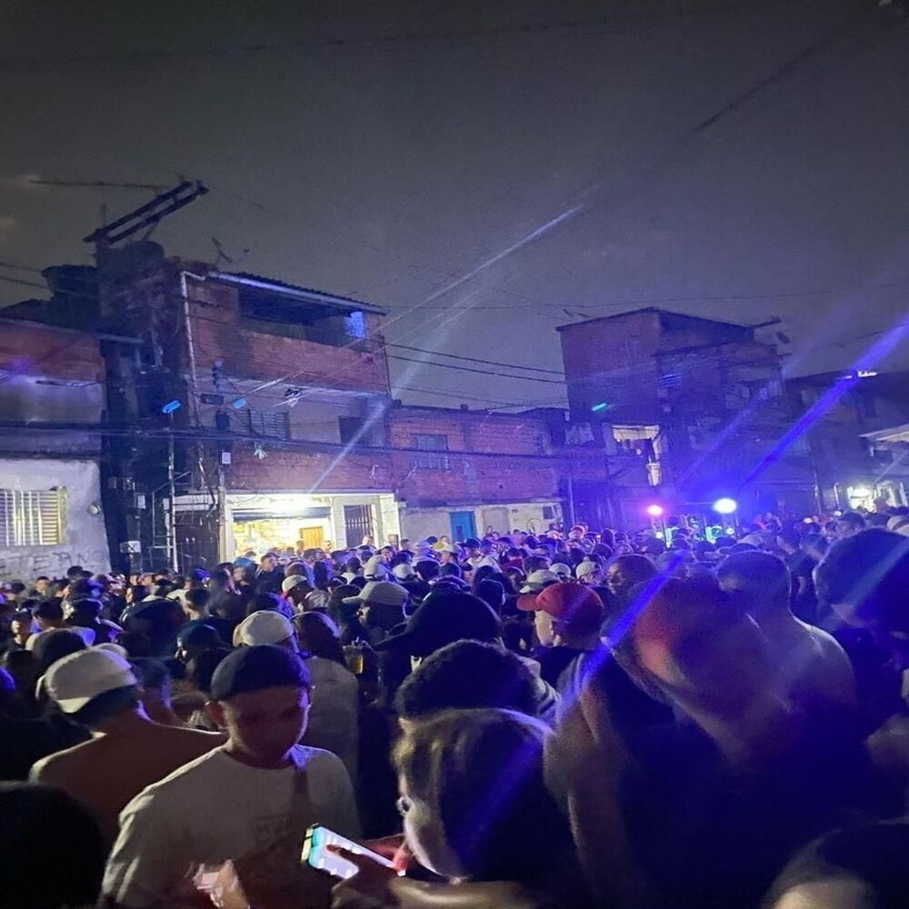 Picture of Resumo Depois do Baile