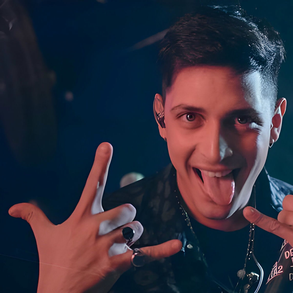 Album cover of Ojitos Lindos ⧸ Ademas de mi ⧸ Despues de la Playa