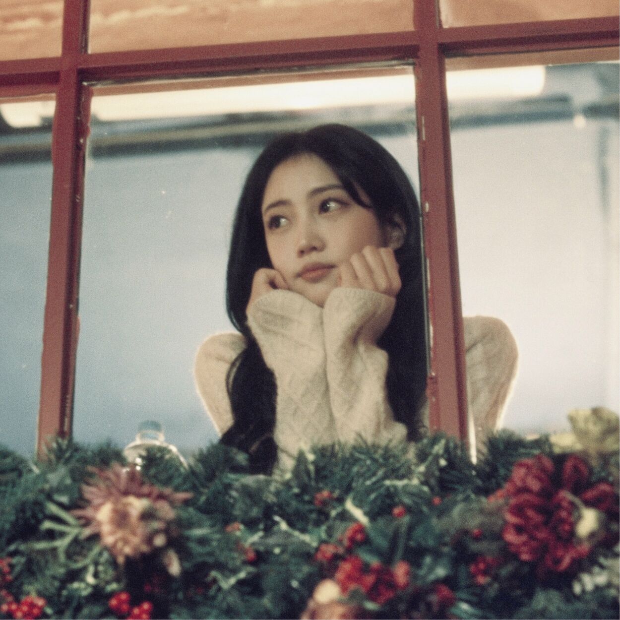 JUEUN – Santa,I have a Wish… – Single