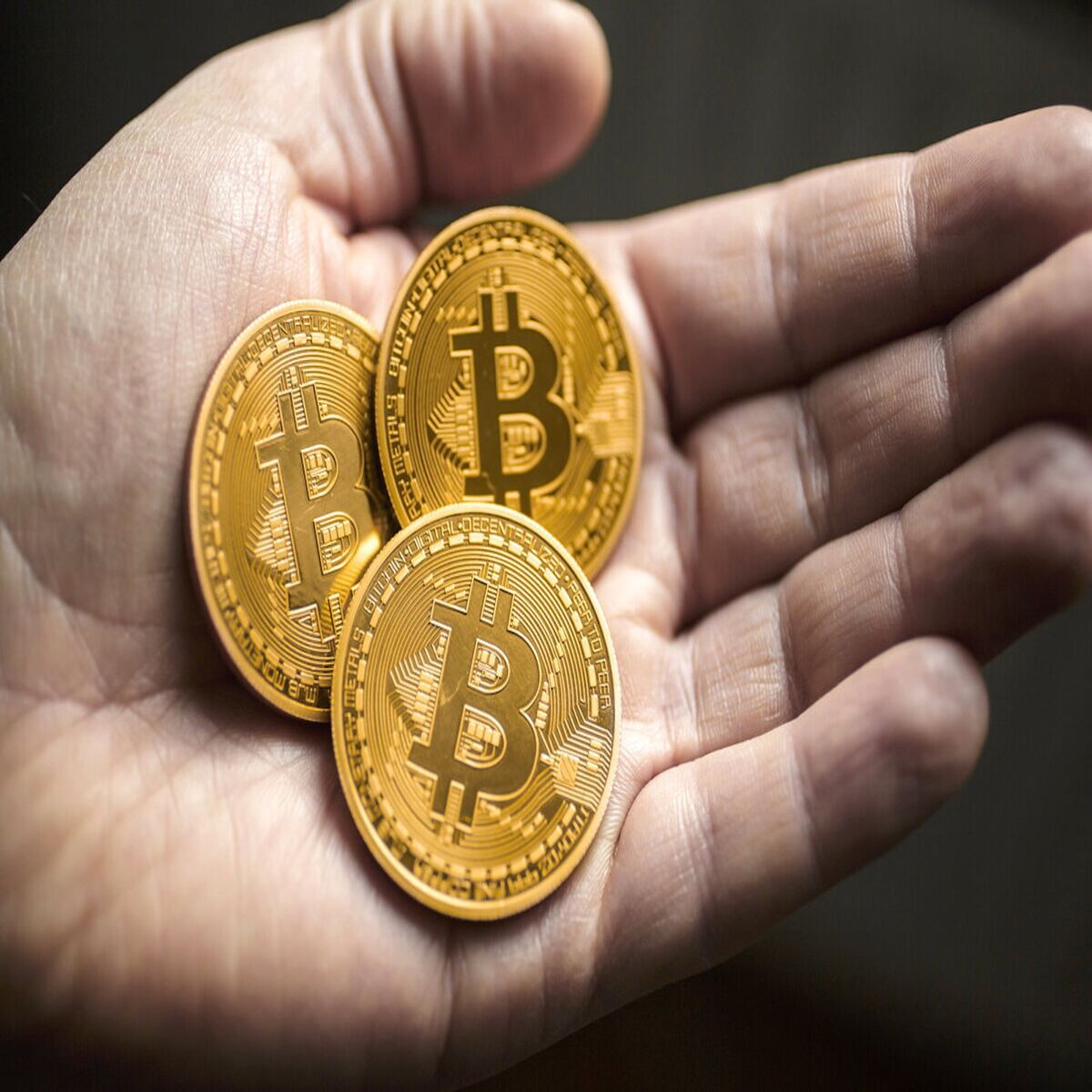 Album cover of 3 Bitcoins