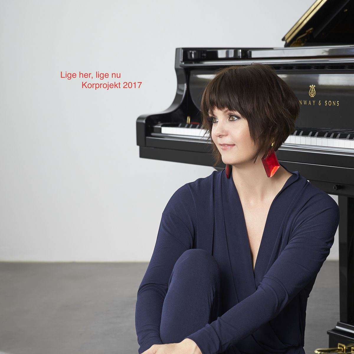 Album cover of Lige her, lige nu