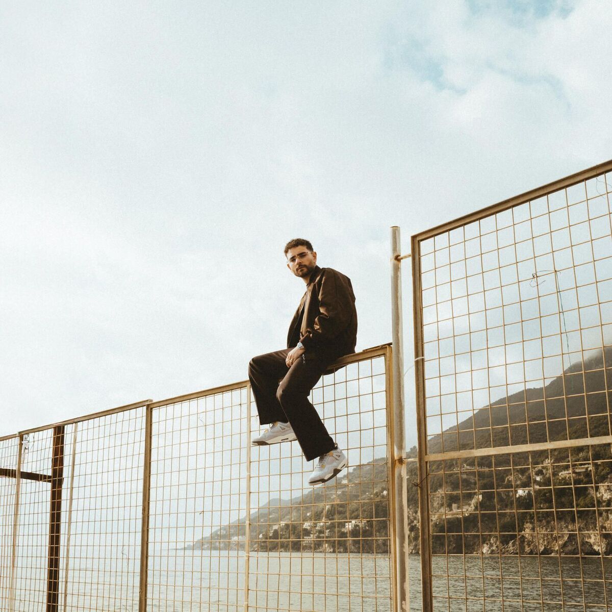 Album cover of CCHIÙ BENE 'E ME (feat. Irama)