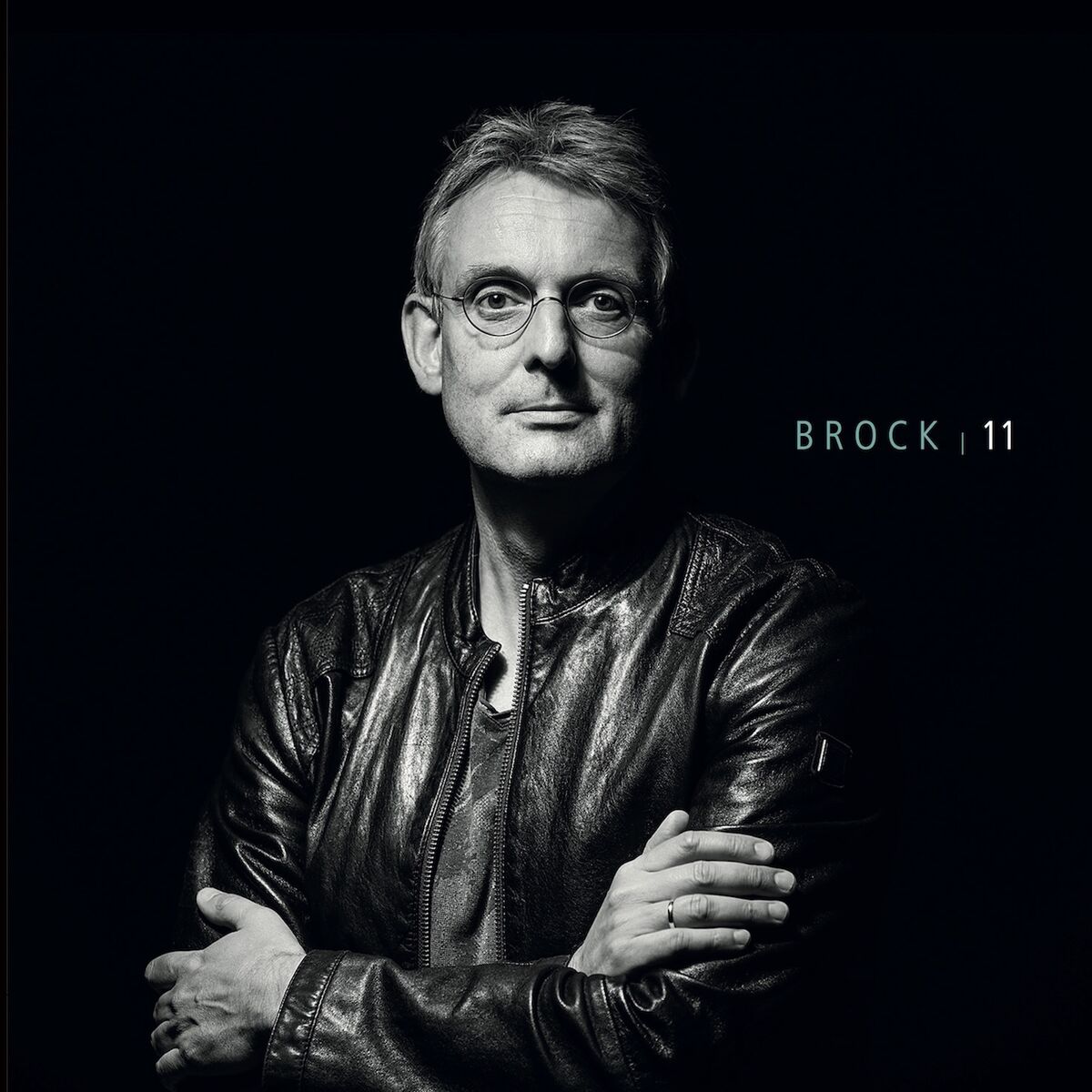 Album cover of 11