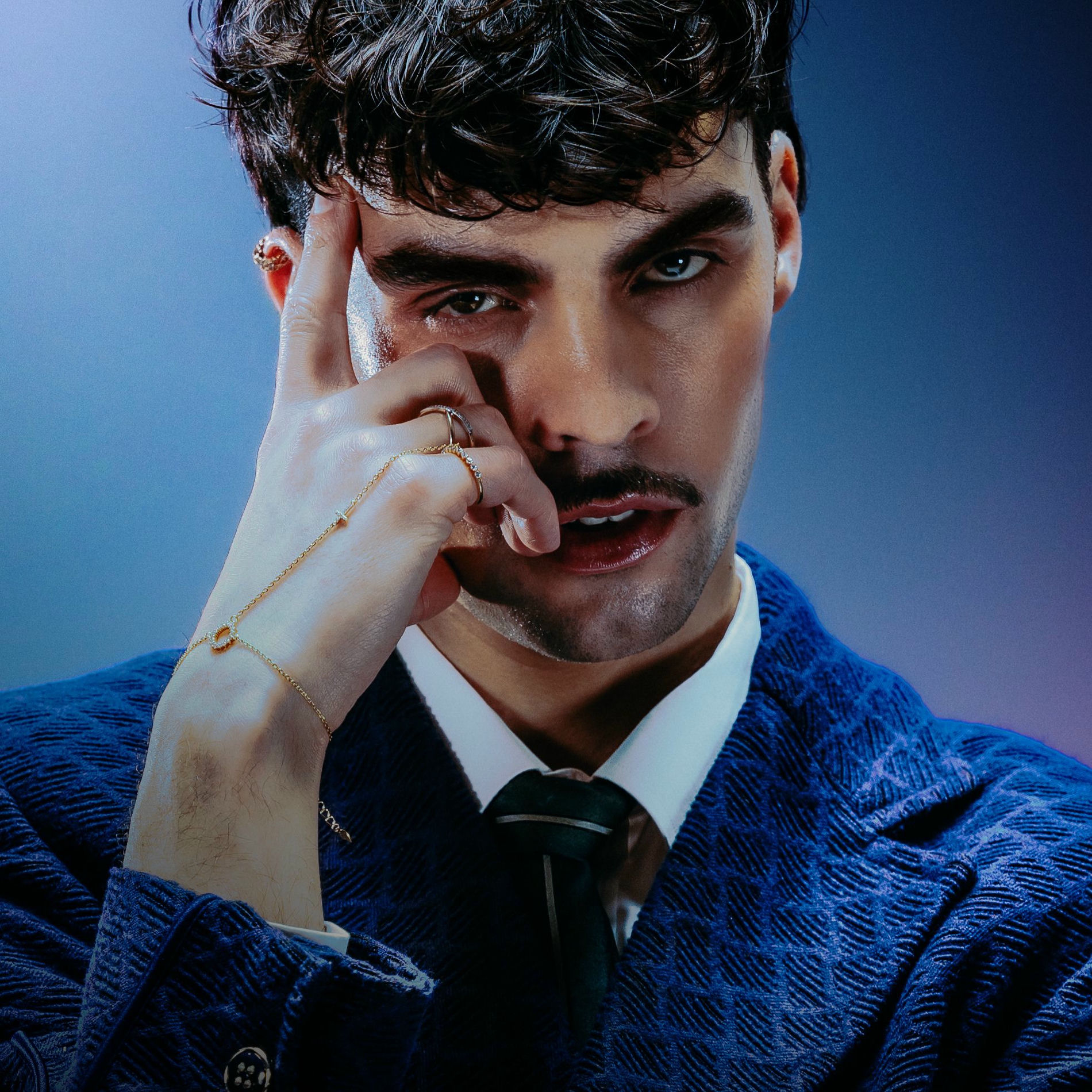 ADONXS - Kiss Kiss Goodbye | Deezer