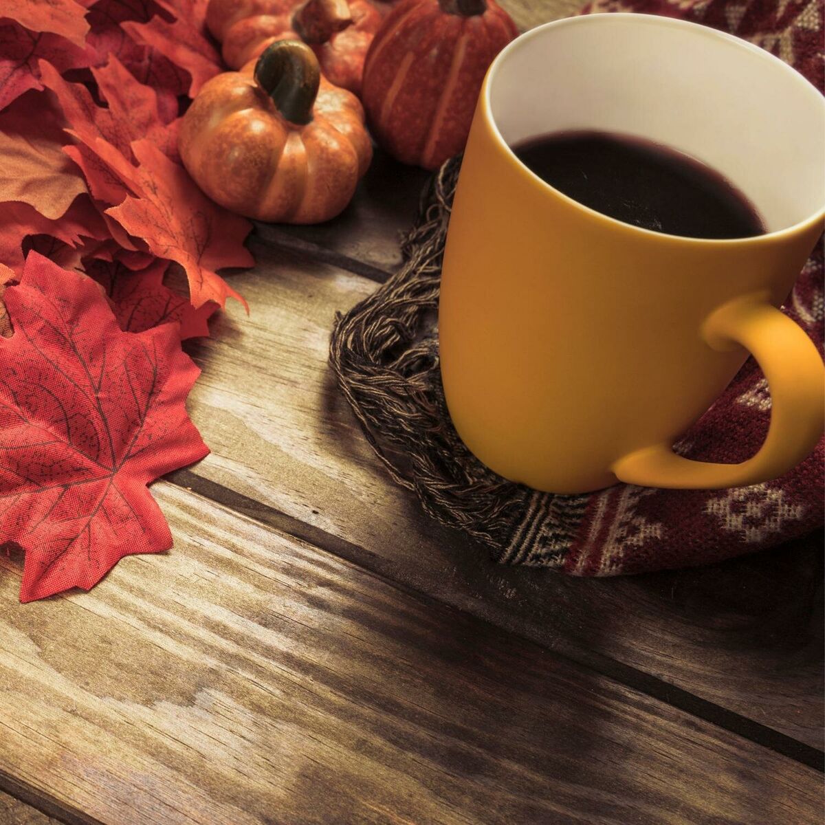Album cover of Warm Autumn Café Atmosphere: Instrumental Jazz Background Music