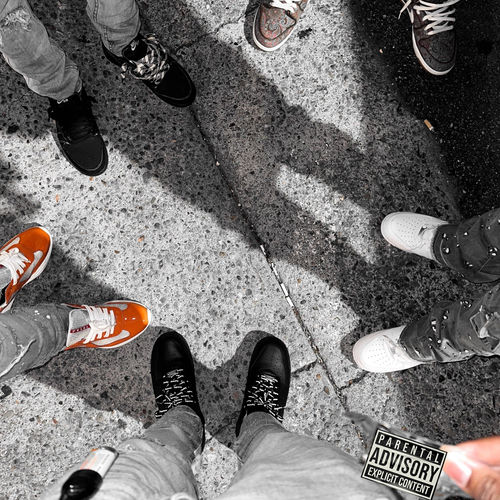 Toes To The Ground (feat. Mozzy, WayMoBandzz & BoozaKeepScorin)