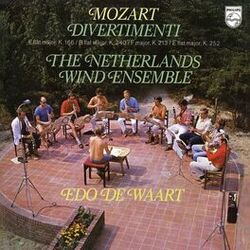 Cover of Mozart: Divertimenti I (Netherlands Wind Ensemble: Complete Philips Recordings, Vol. 1)
