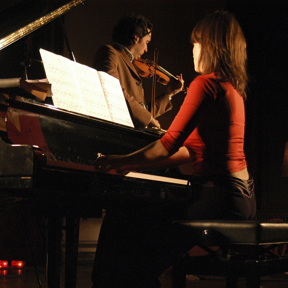 Picture of Nell & Eliot Lawson