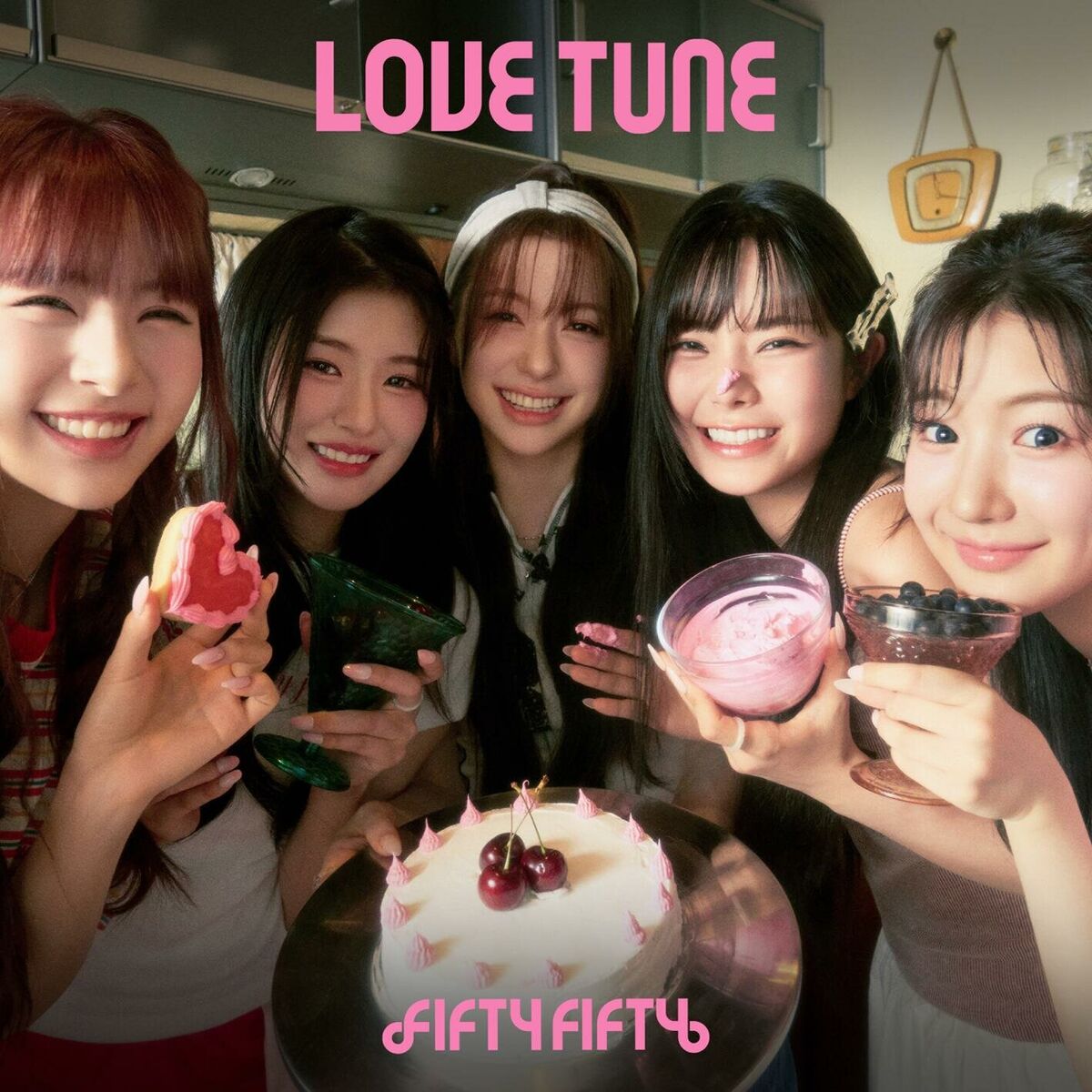 Album cover of Love Tune
