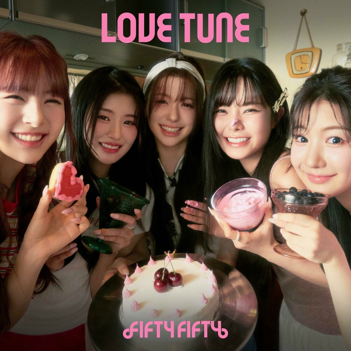 ●非売品◆サインCD◆Fifty Fifty◆Love Tune Amazon.co.jp: FIFTY FIFTY [Love Tune]（韓国盤）: ミュージック