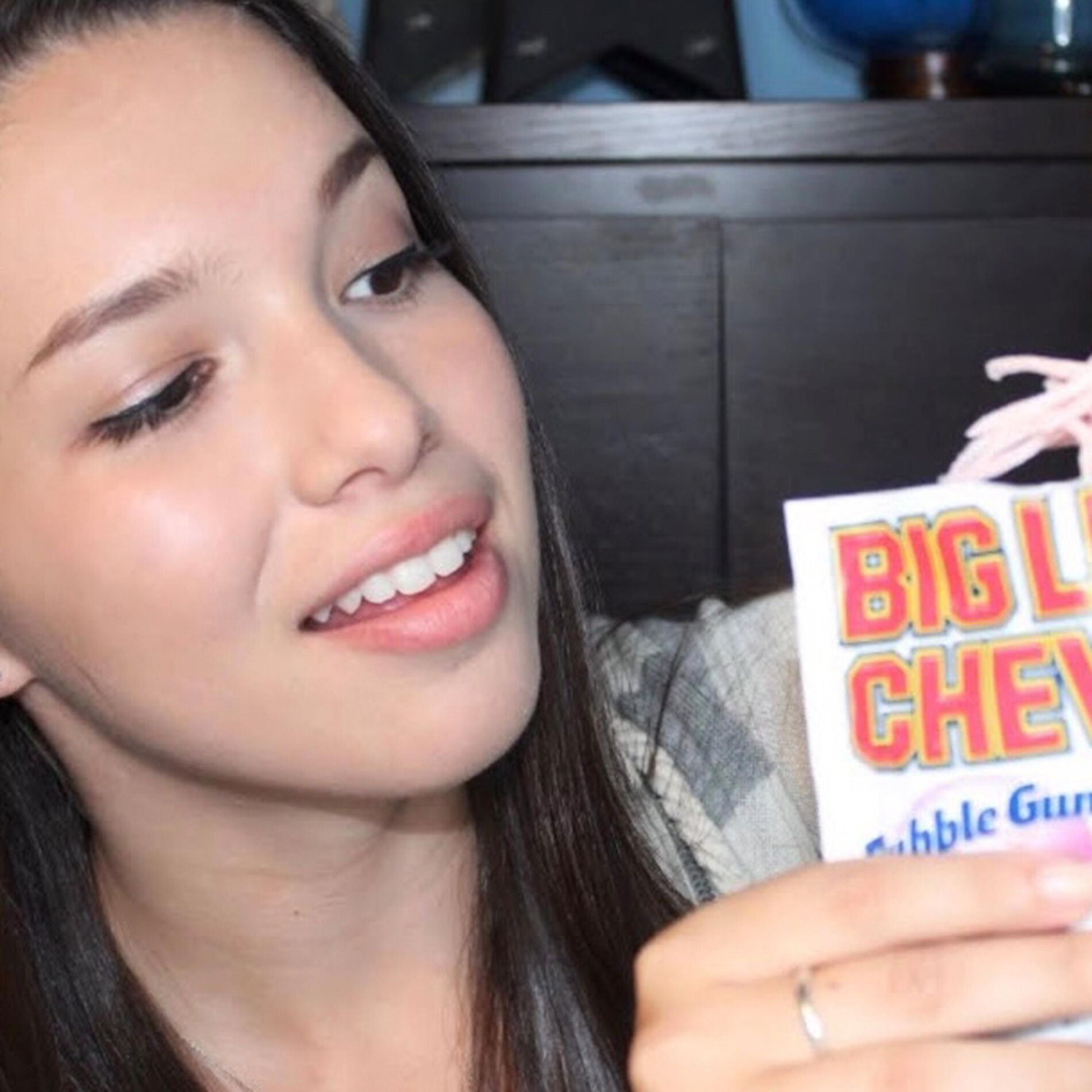Album cover of Ear to Ear Gum Chewing Whispering Pt.1