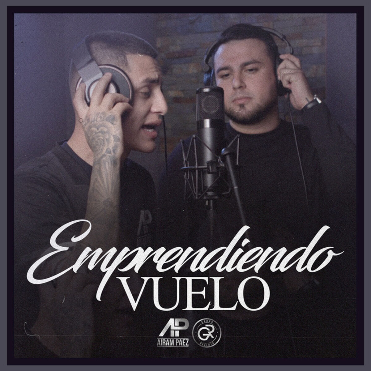 Album cover of Emprendiendo Vuelo