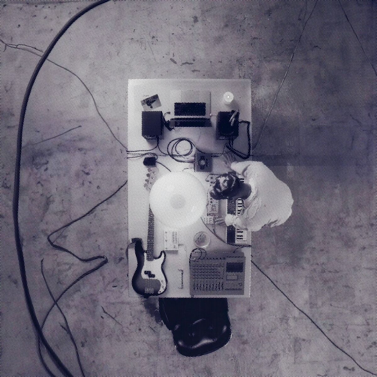 Album cover of controllin