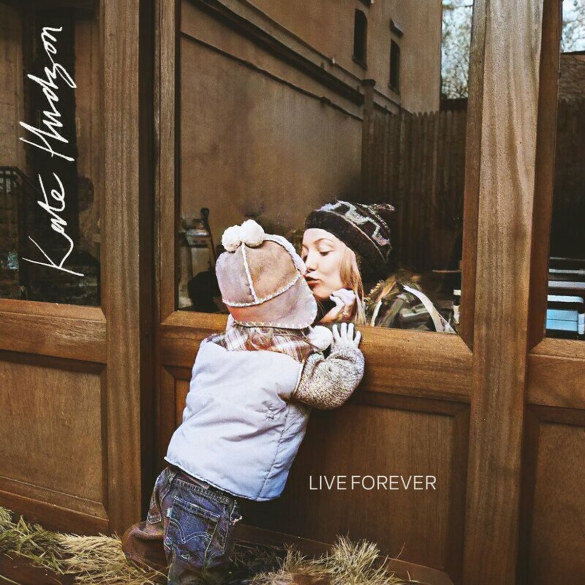 Album cover of Live Forever