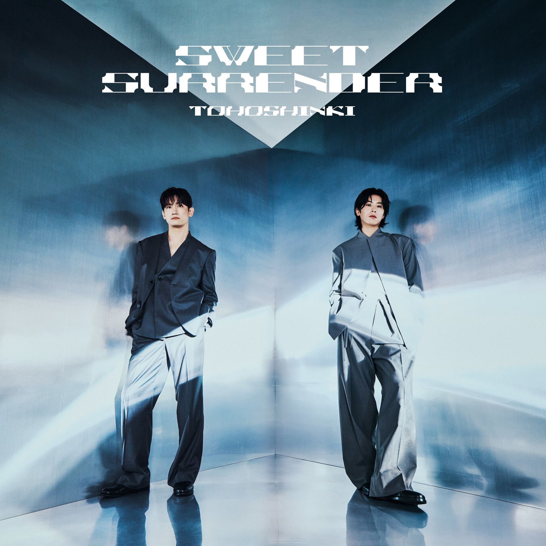 東方神起 - TONE | Deezer