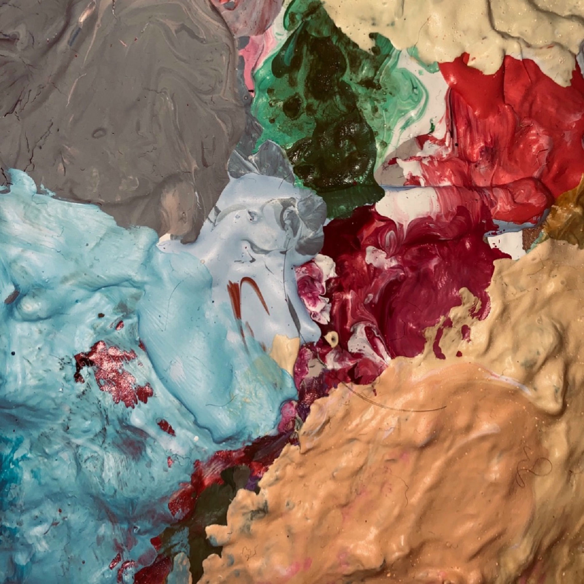 emoji: albums, songs, concerts | Deezer