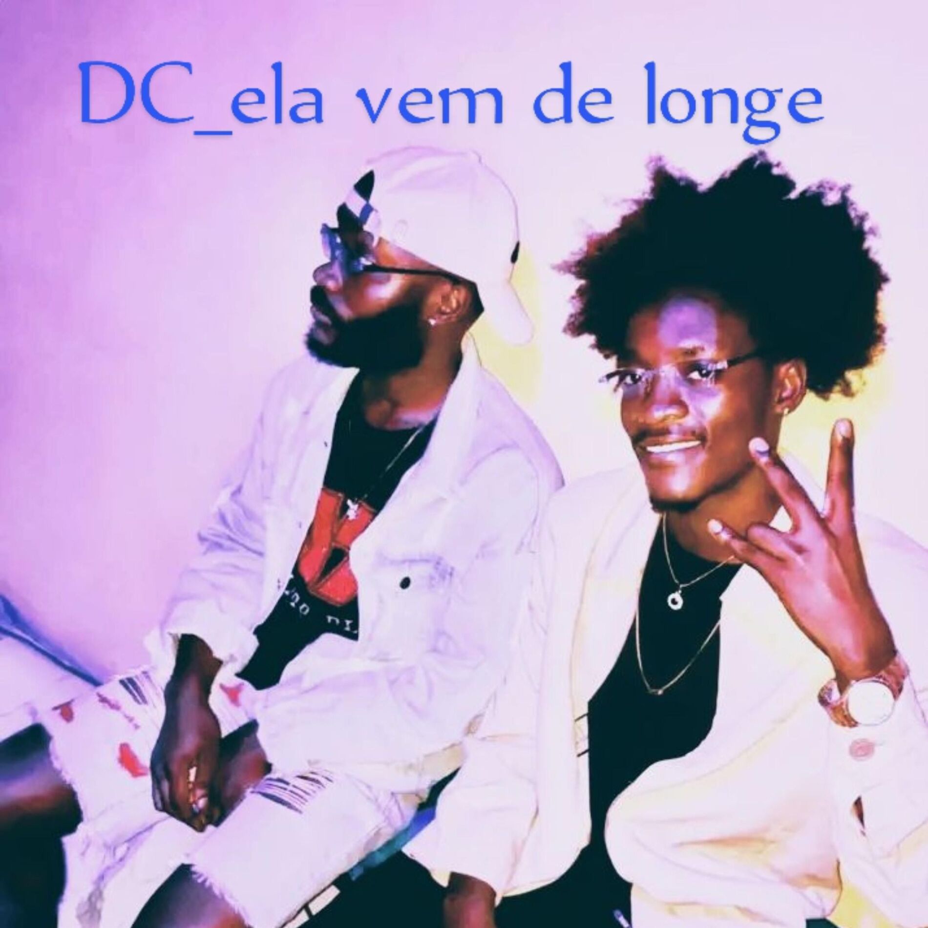 Album cover of ELA VEM DE LONGE (feat. DC)