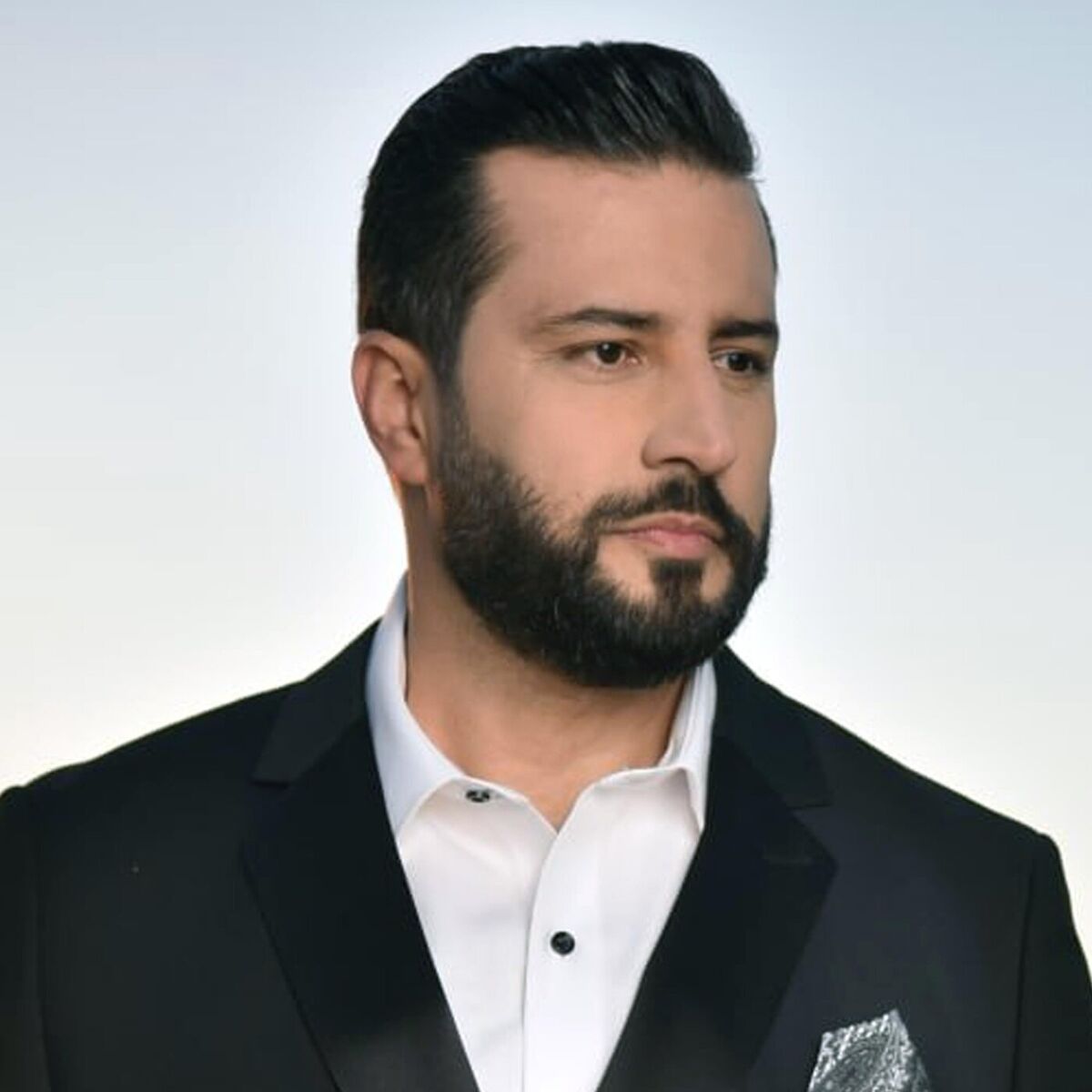 Album cover of عيدك غير