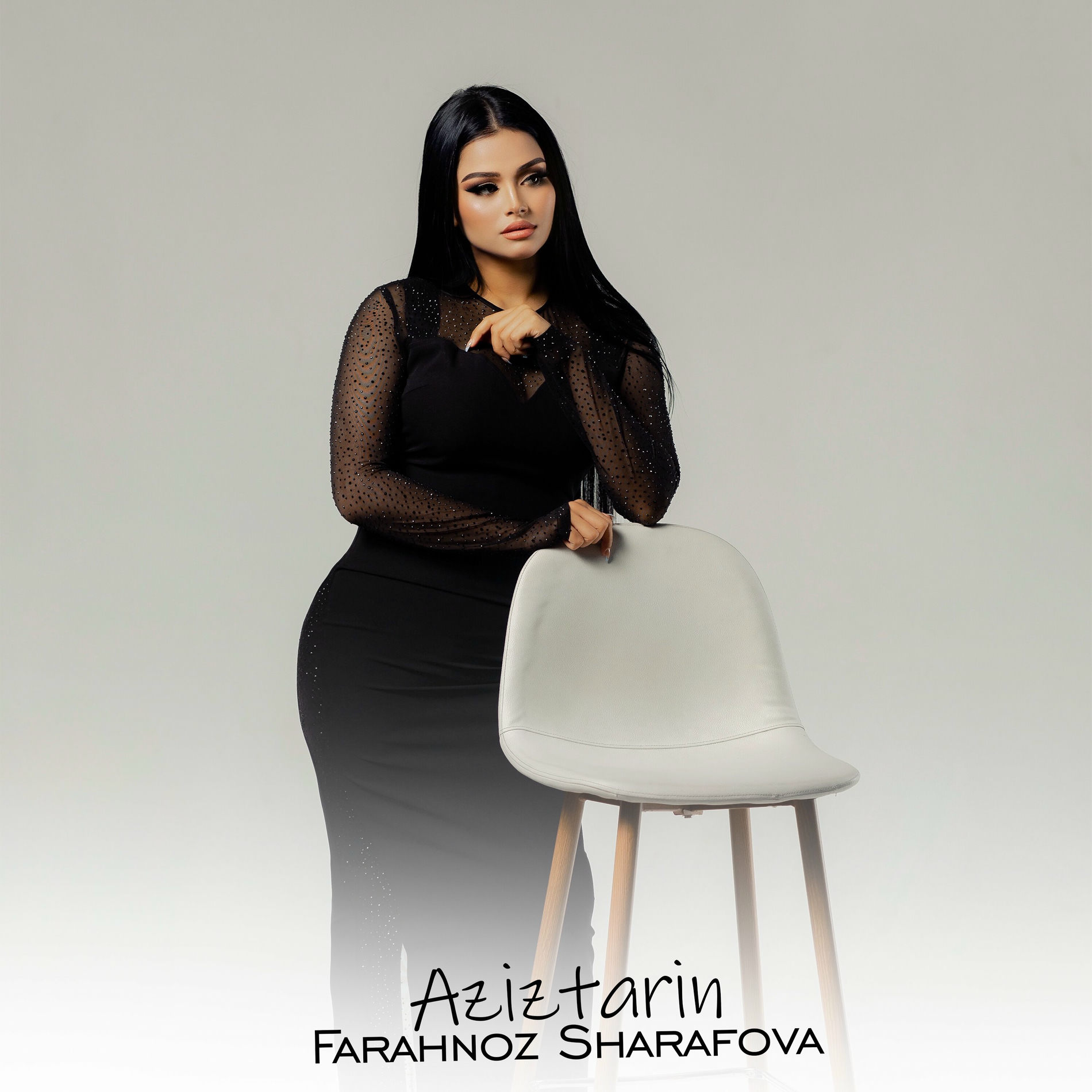 Ayollarning yalangoch dumbalarining fotosuratlari