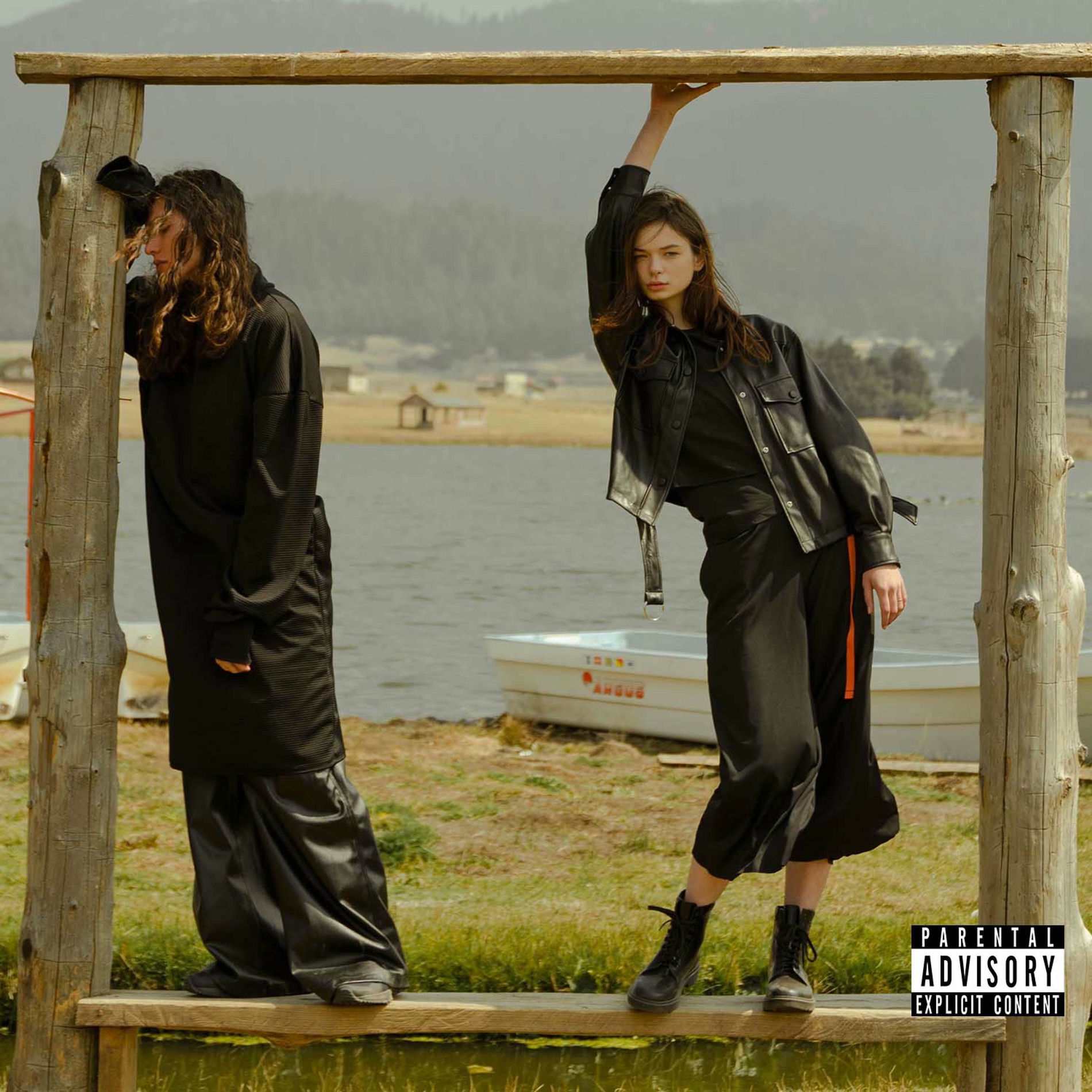 Album cover of love (feat. Saphir)