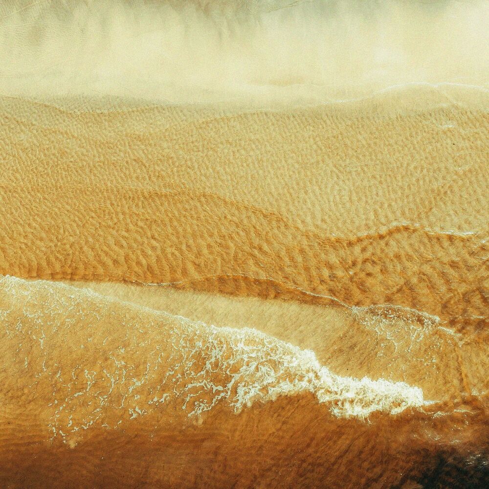 Picture of smooth waves