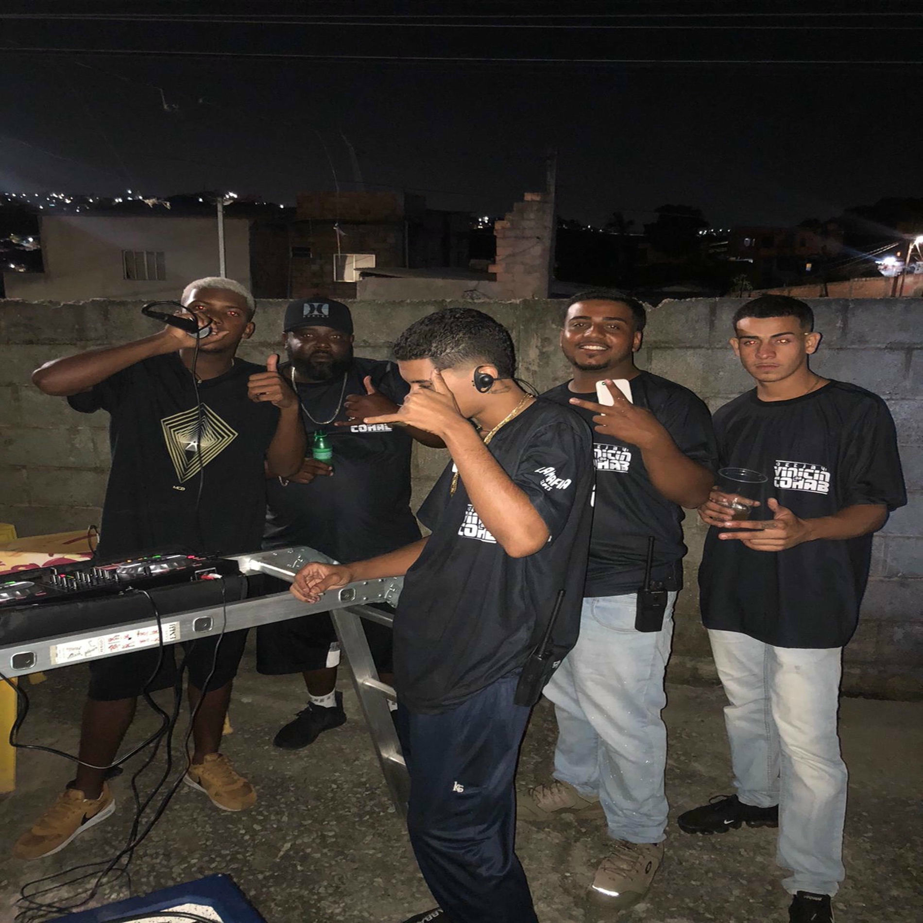 Album cover of MTG -TIRA ESSA ROUPA VS ENTAO VEM,FLEXIONA