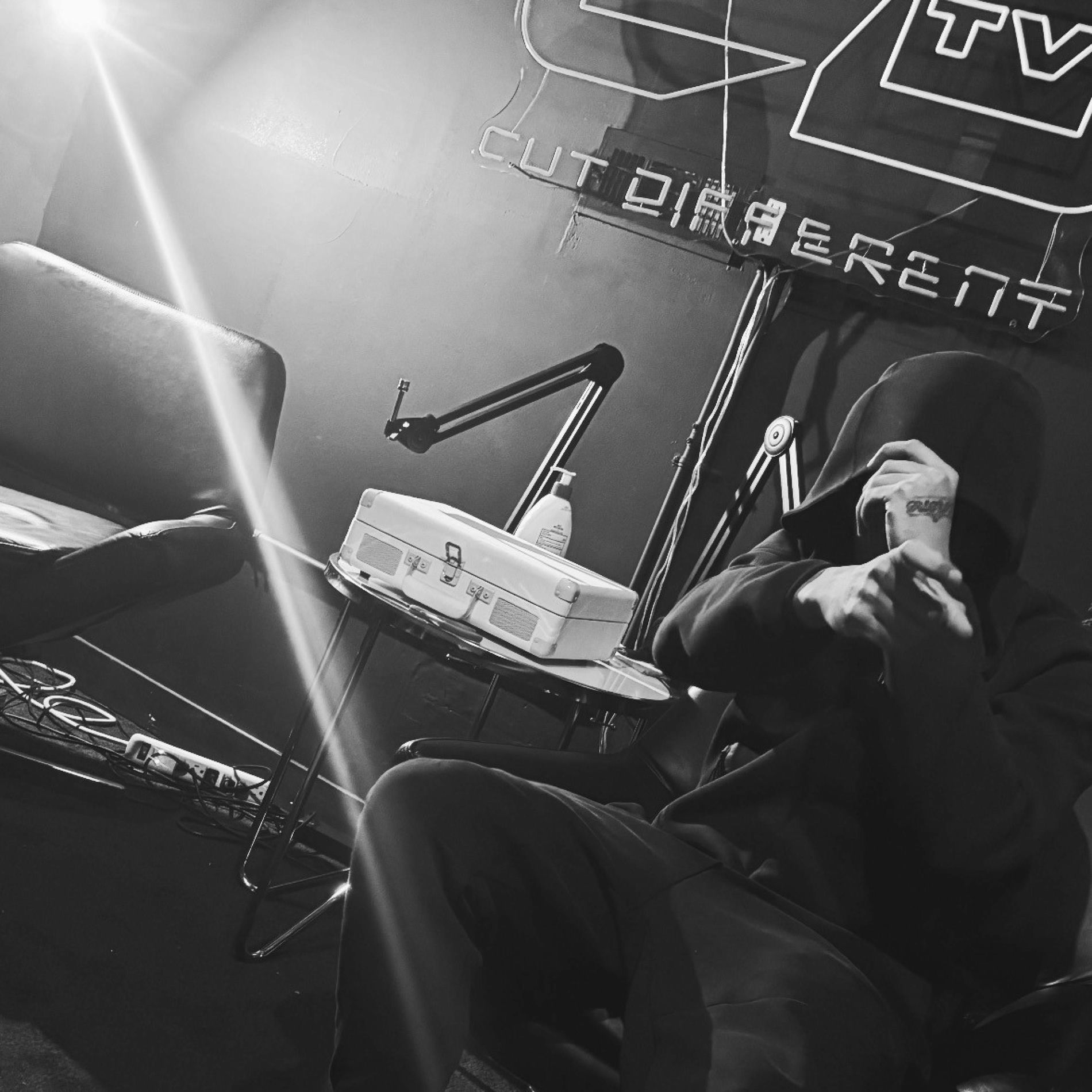 Album cover of 17 Shots Out The G Class (feat. Krash MG & Seventeen)