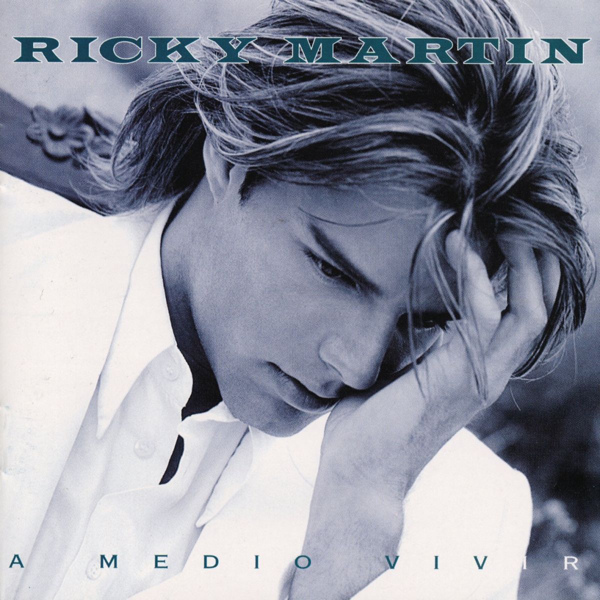 Album cover of A Medio Vivir