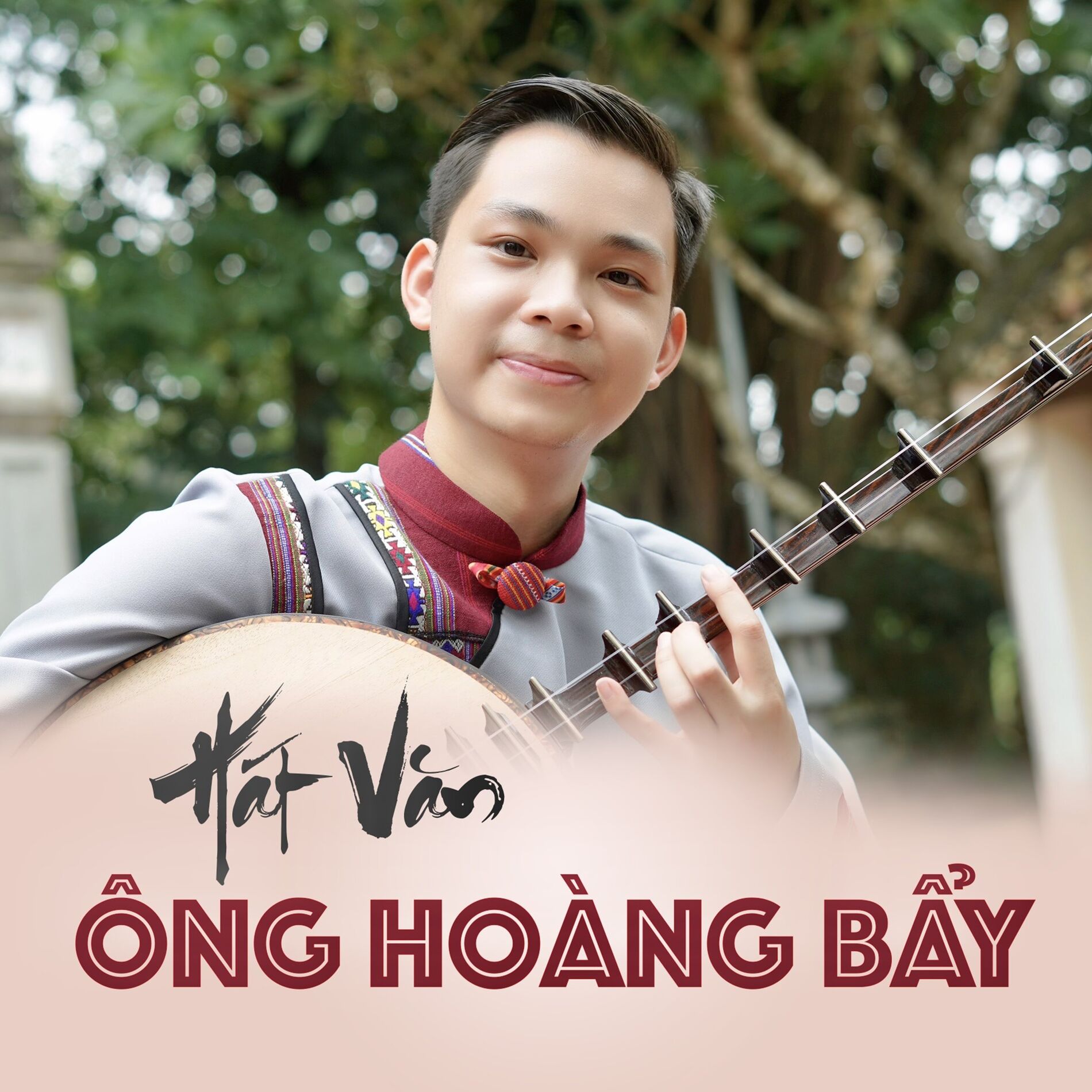 Chầu Văn Ông Hoàng Bảy - Những Mẫu Văn Khấn Và Ý Nghĩa Tâm Linh