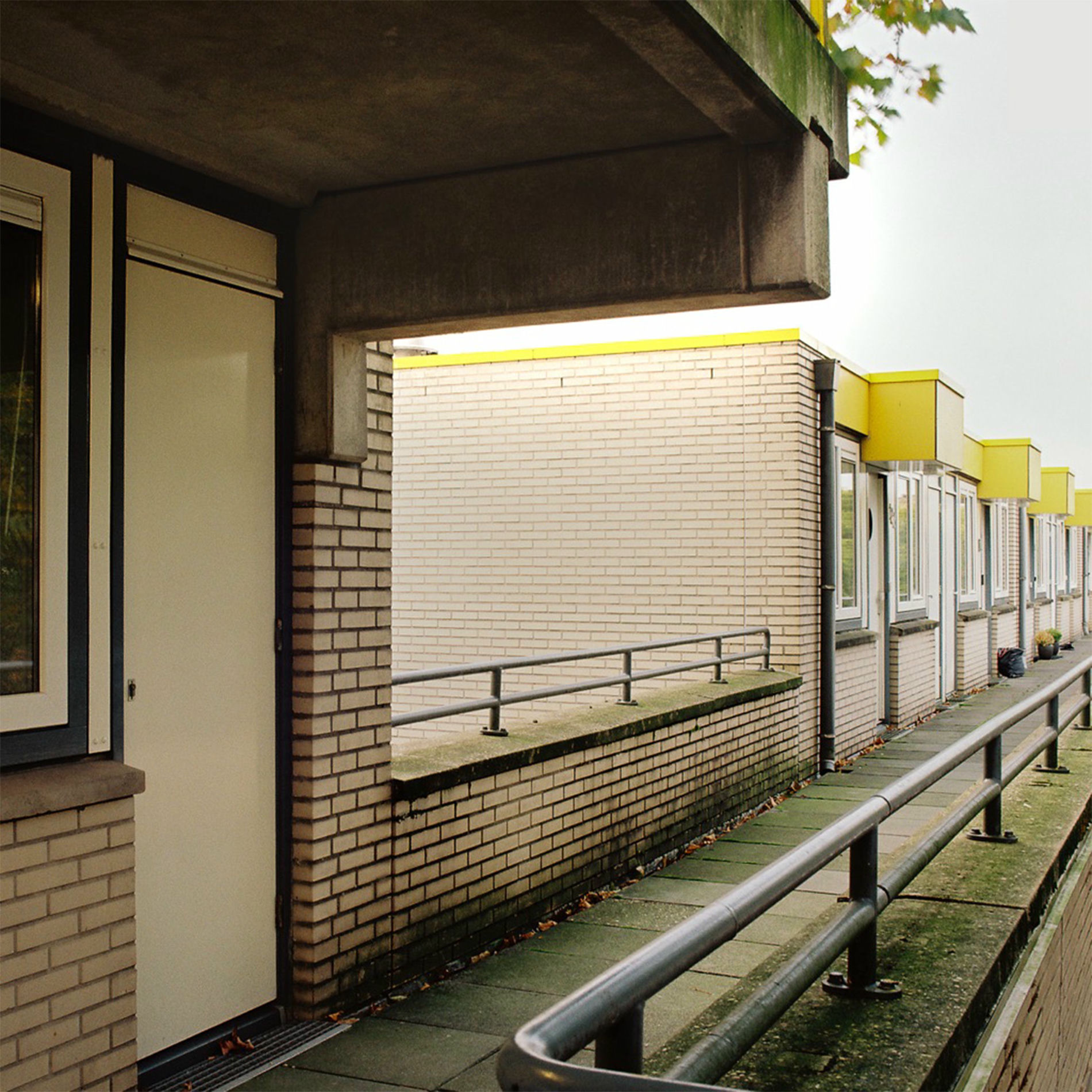 Album cover of missie op aarde