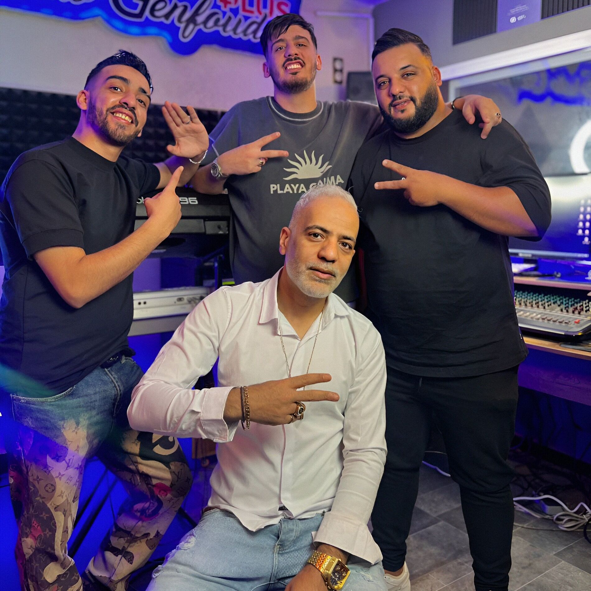 Album cover of tghiti 3lia tghiti