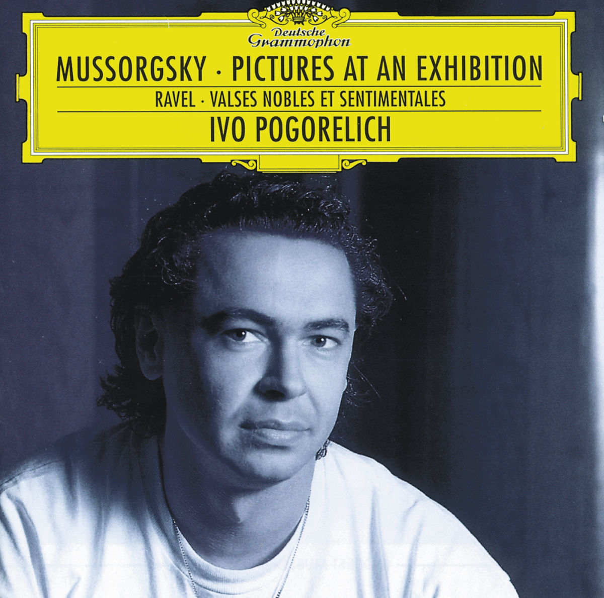 Album cover of Pictures at an Exhibition : Mussorgsky: Pictures at an Exhibition - Promenade. Allegro giusto, nel modo rustico, senza allegrezza, ma poco sostenuto - attacca